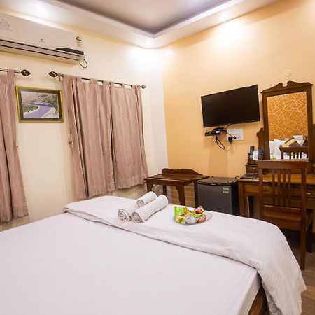 Hotel Cecil Колката Екстериор снимка