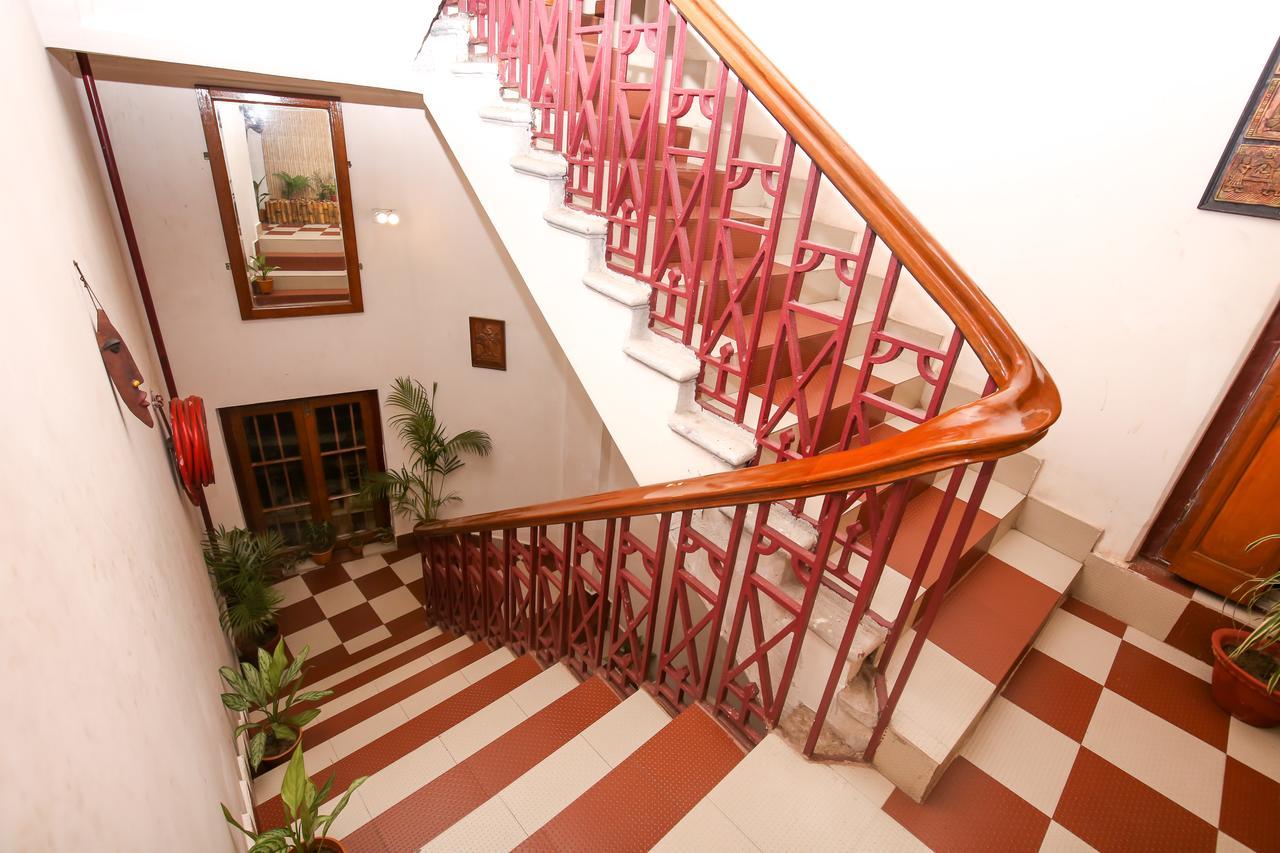 Hotel Cecil Колката Екстериор снимка